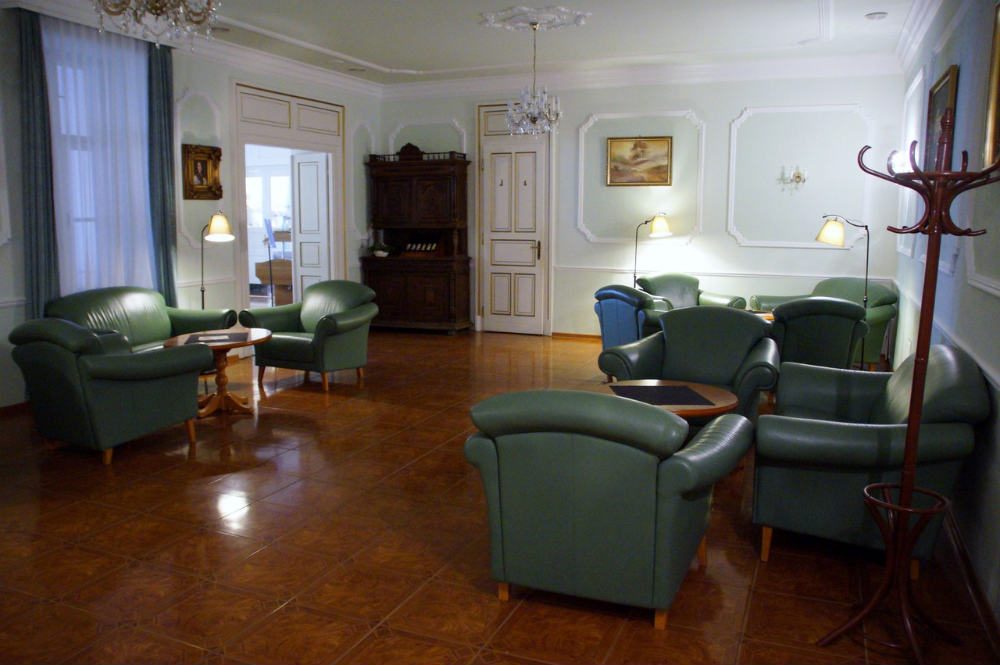 Local interior house painters gold coast