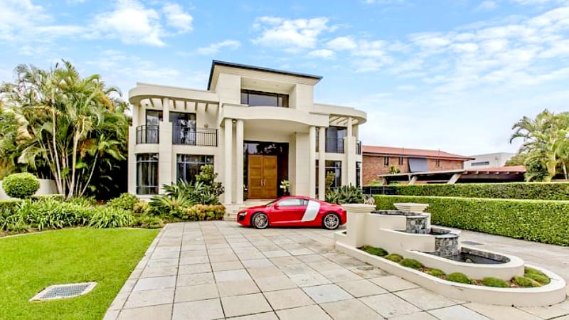 Commercial Painters in Broadbeach Waters