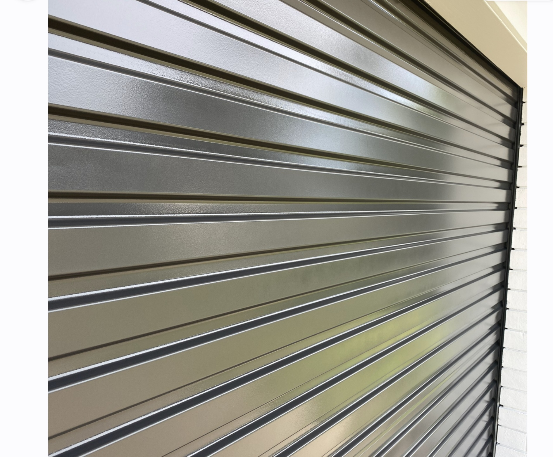 Garage door painting Gold Coast